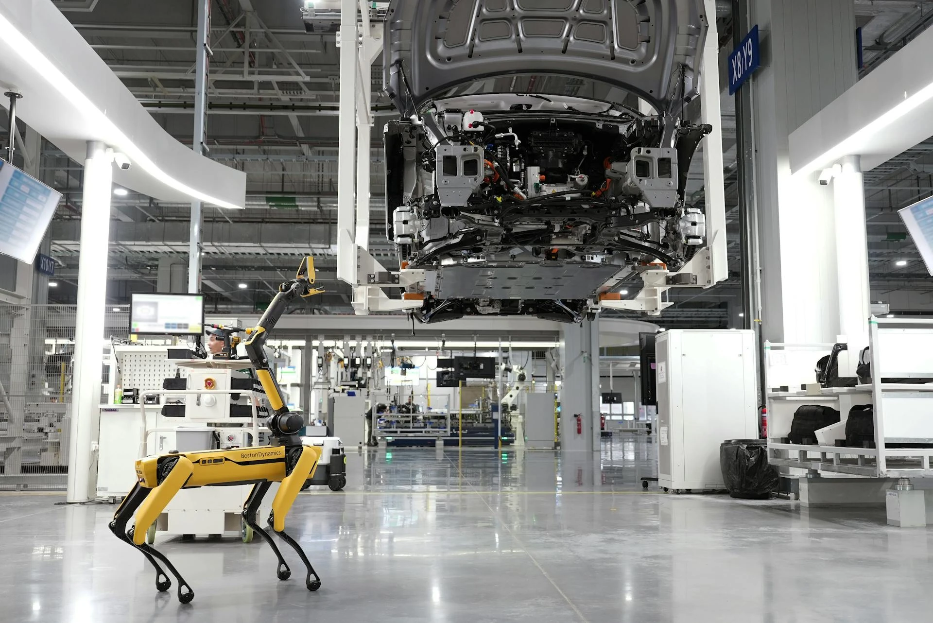 How Is Lear Revolutionizing Manufacturing with Palantir AI ...