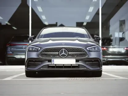 How Is Mercedes-Benz Transforming Into a Smart-Factory Hub?